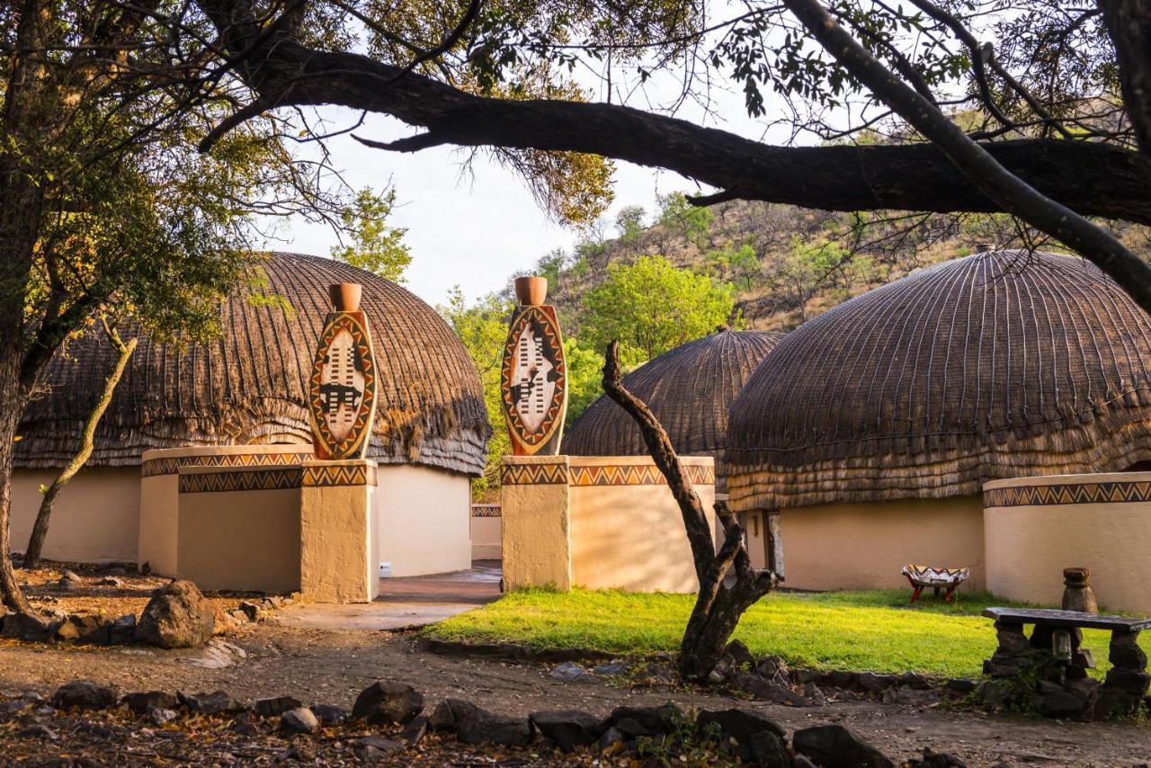 Aha Lesedi African Lodge & Cultural Village Broederstroom Exteriör bild