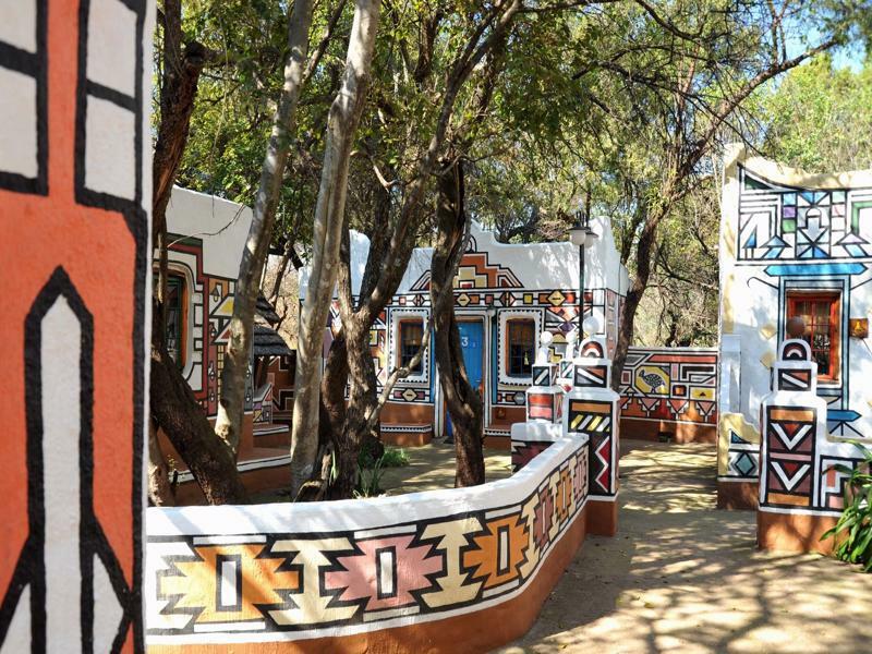 Aha Lesedi African Lodge & Cultural Village Broederstroom Exteriör bild