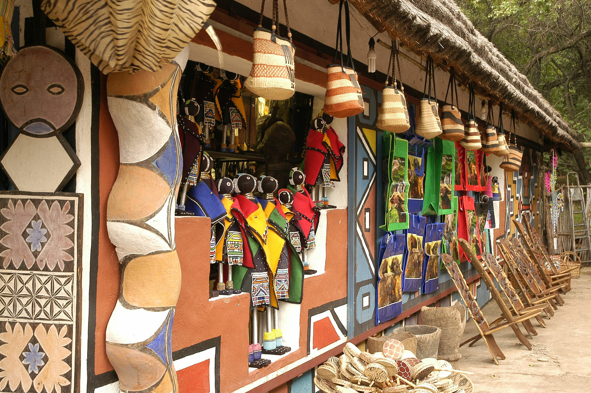 Aha Lesedi African Lodge & Cultural Village Broederstroom Exteriör bild