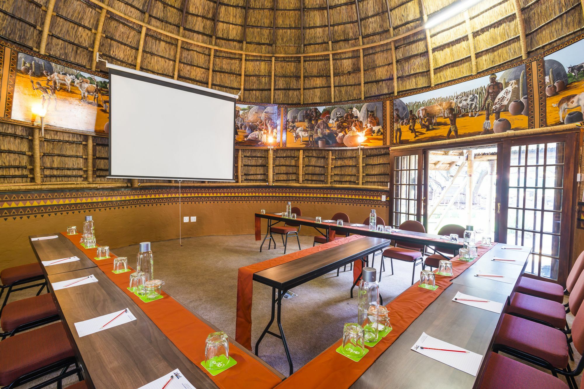 Aha Lesedi African Lodge & Cultural Village Broederstroom Exteriör bild