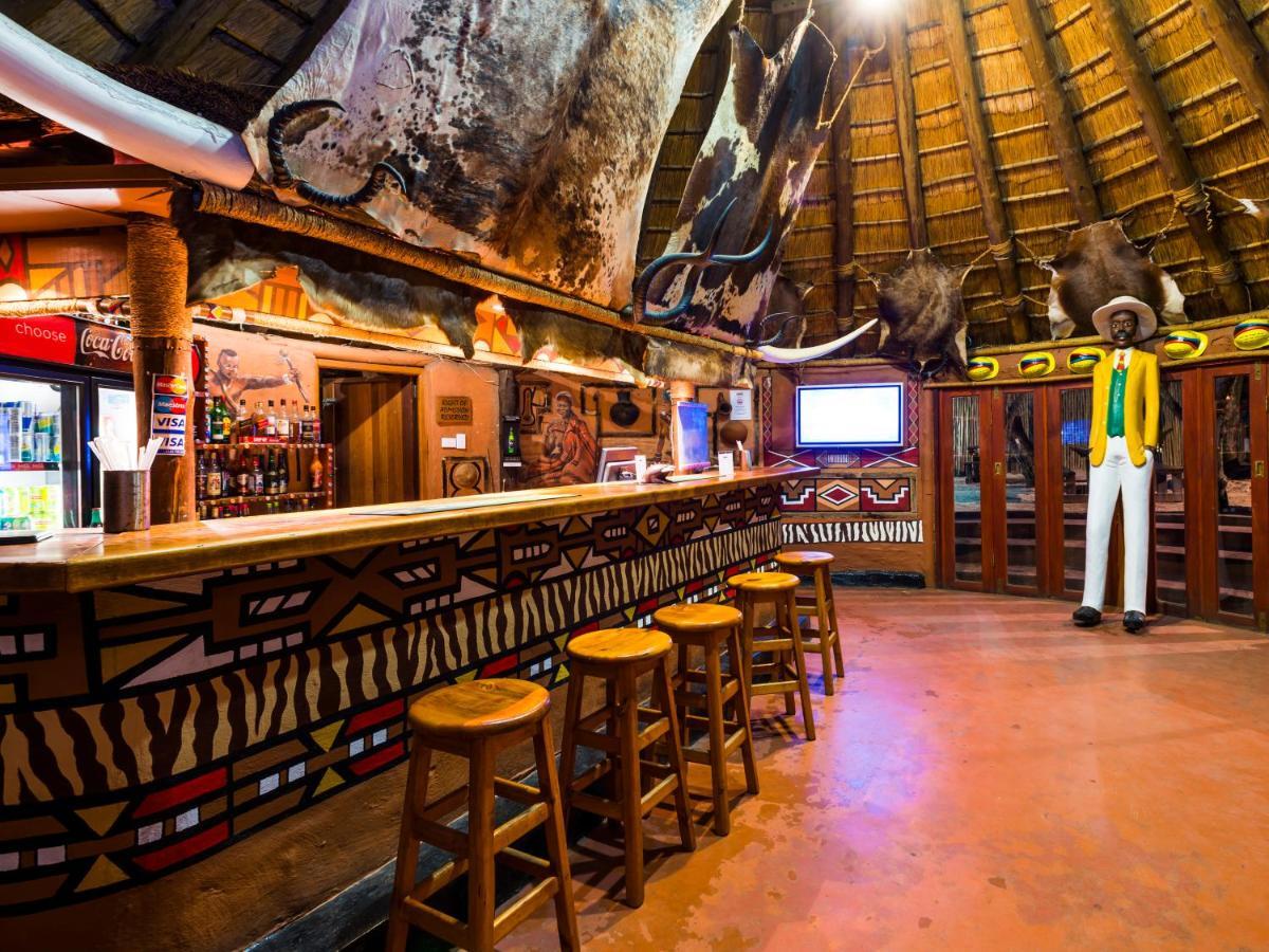 Aha Lesedi African Lodge & Cultural Village Broederstroom Exteriör bild