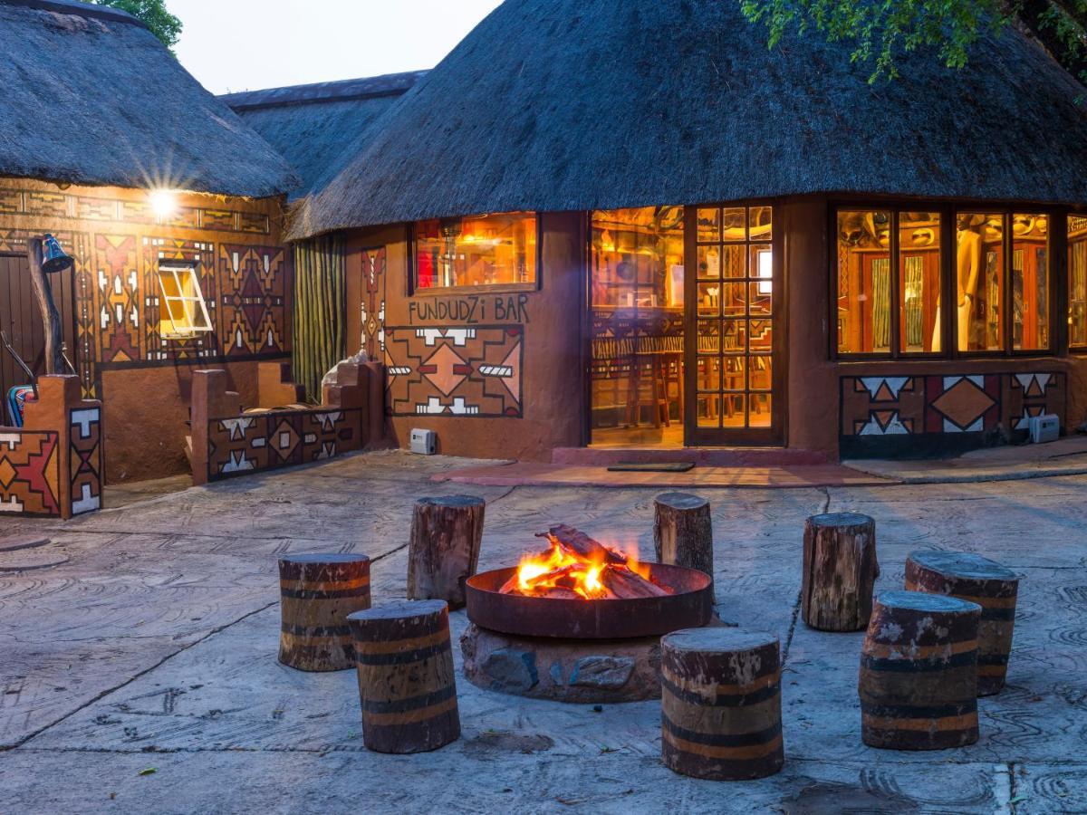 Aha Lesedi African Lodge & Cultural Village Broederstroom Exteriör bild