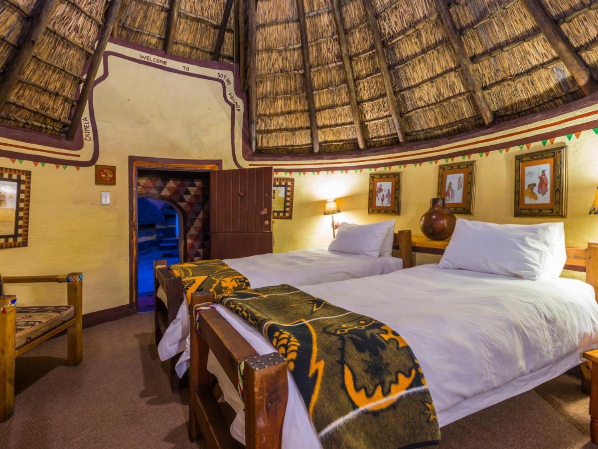 Aha Lesedi African Lodge & Cultural Village Broederstroom Exteriör bild