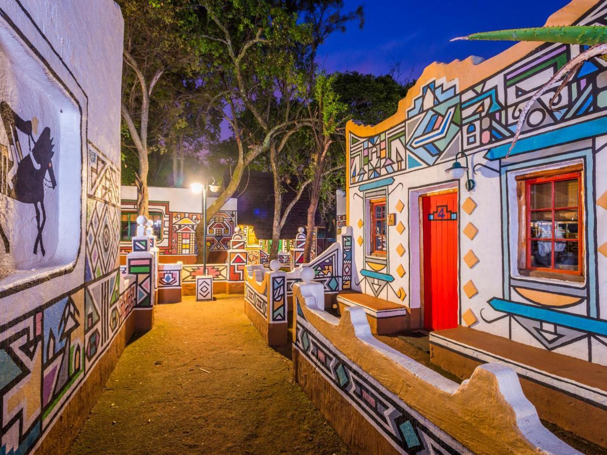 Aha Lesedi African Lodge & Cultural Village Broederstroom Exteriör bild