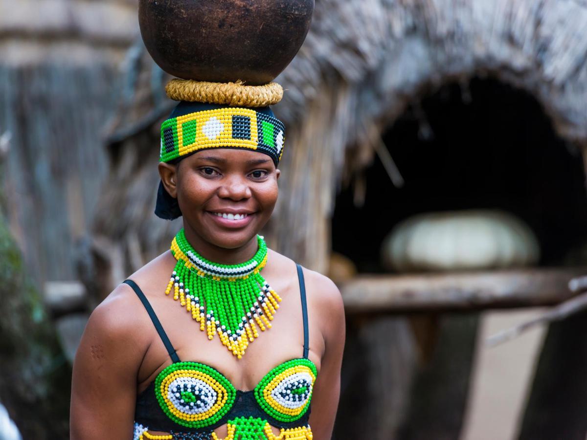 Aha Lesedi African Lodge & Cultural Village Broederstroom Exteriör bild