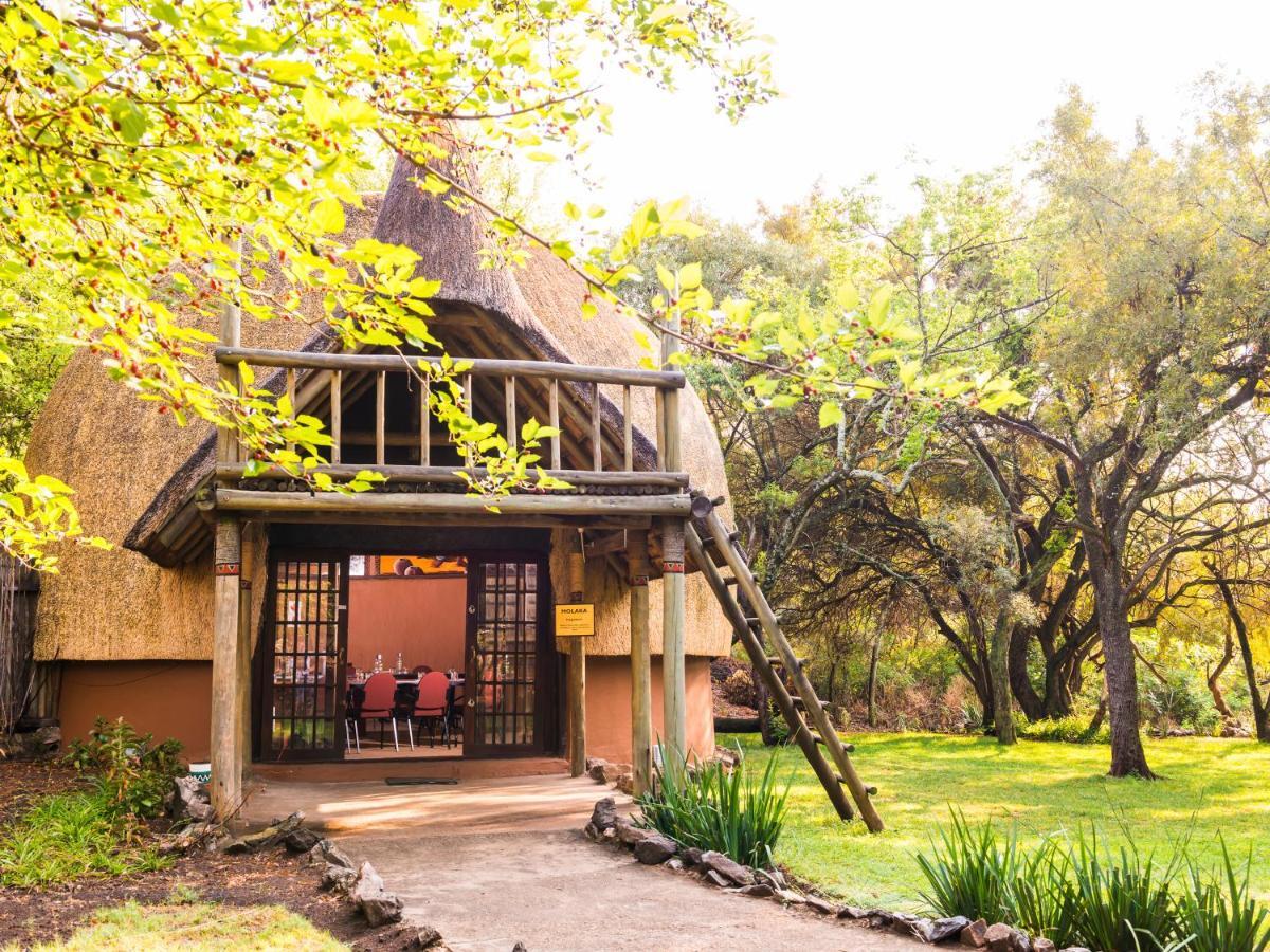 Aha Lesedi African Lodge & Cultural Village Broederstroom Exteriör bild