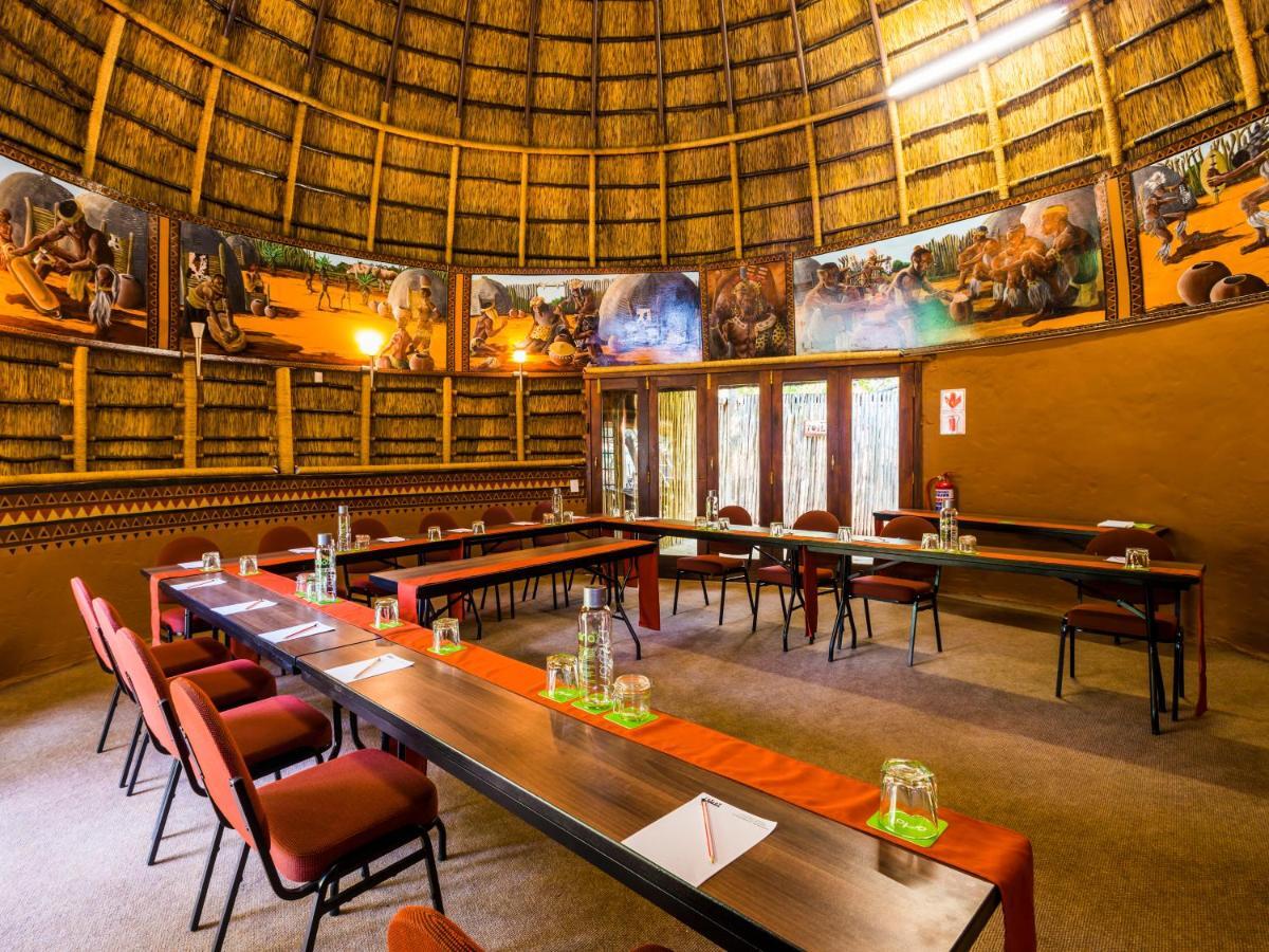 Aha Lesedi African Lodge & Cultural Village Broederstroom Exteriör bild