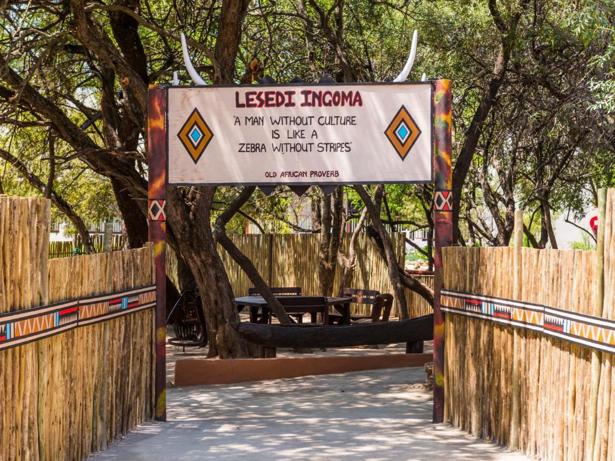 Aha Lesedi African Lodge & Cultural Village Broederstroom Exteriör bild