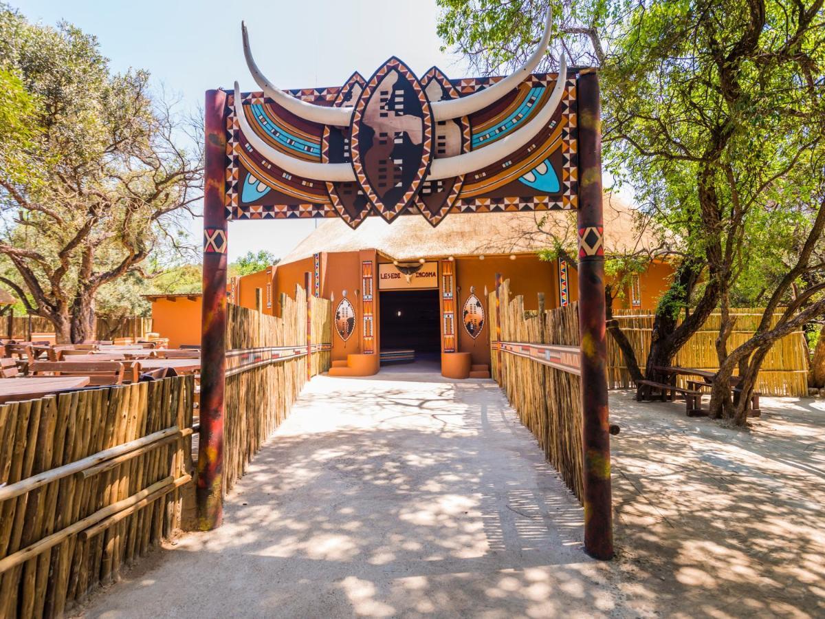 Aha Lesedi African Lodge & Cultural Village Broederstroom Exteriör bild